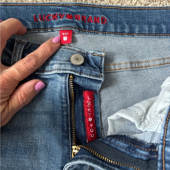 Lucky Brand Sweet Mid Rise Kick Crop Jeans Woman’s Raw Hem Denim Size 4/27 - Picture 3 of 8